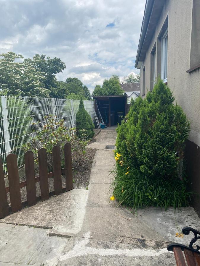 Ruhige Freistehender Bungalow Mit Parkplatz Beckum Exterior foto